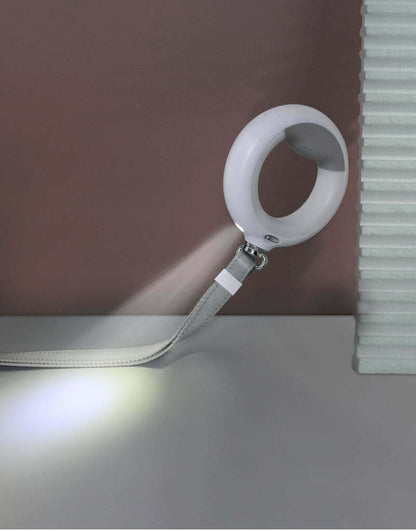 حبل قوي 3 في 1 مع مصباح يدوي LED وإضاءة ملونة للمقبض وموزع للحقائب - مقود مضيء